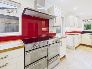 Photo 25- click for photo gallery